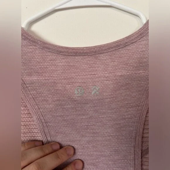 Lululemon Stronger as One Muscle Tank *lululemon X Barrys - Picture 6 of 6